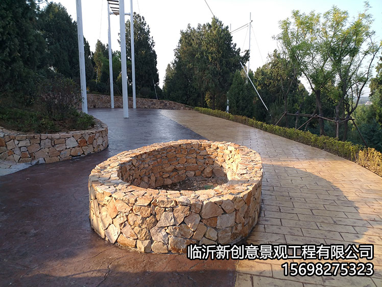 压模地坪和传统路面相比，有哪些优势？