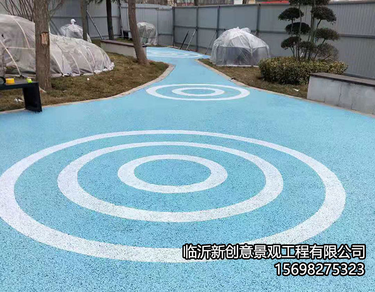 临沂透水混凝土独特的装饰风格