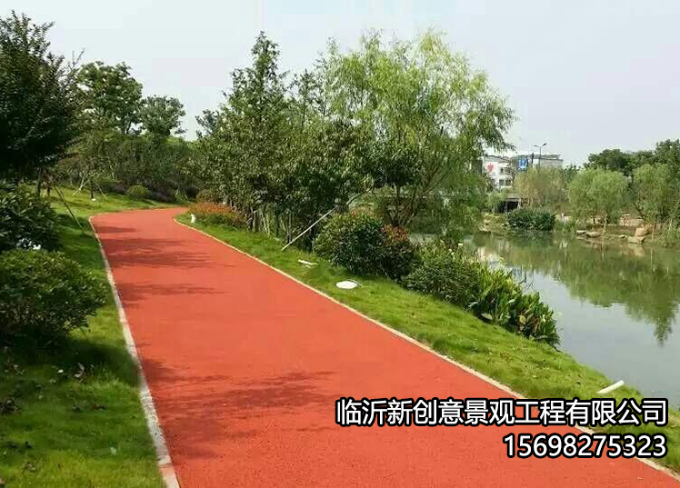 彩色沥青路面施工质量取决于哪些因素？